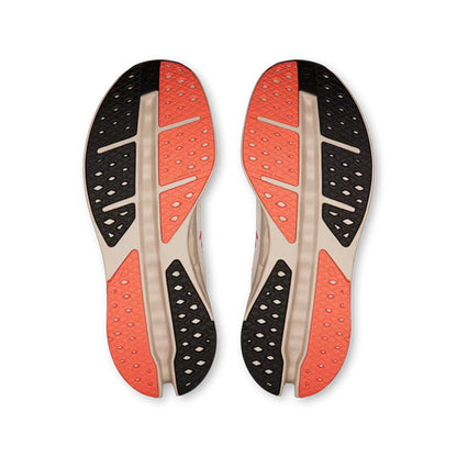 Cloudsurfer Max Wide Salmon