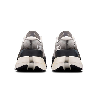Cloudboom Max White Black